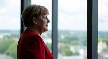 Politische Verantwortung in der Impfkampagne (9/10)